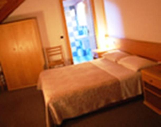 Ideal Hotel
